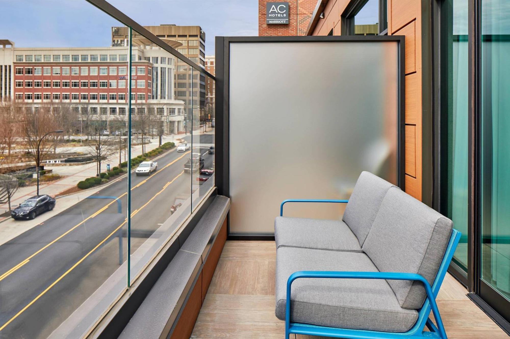 Ac Hotel By Marriott Greenville Extérieur photo